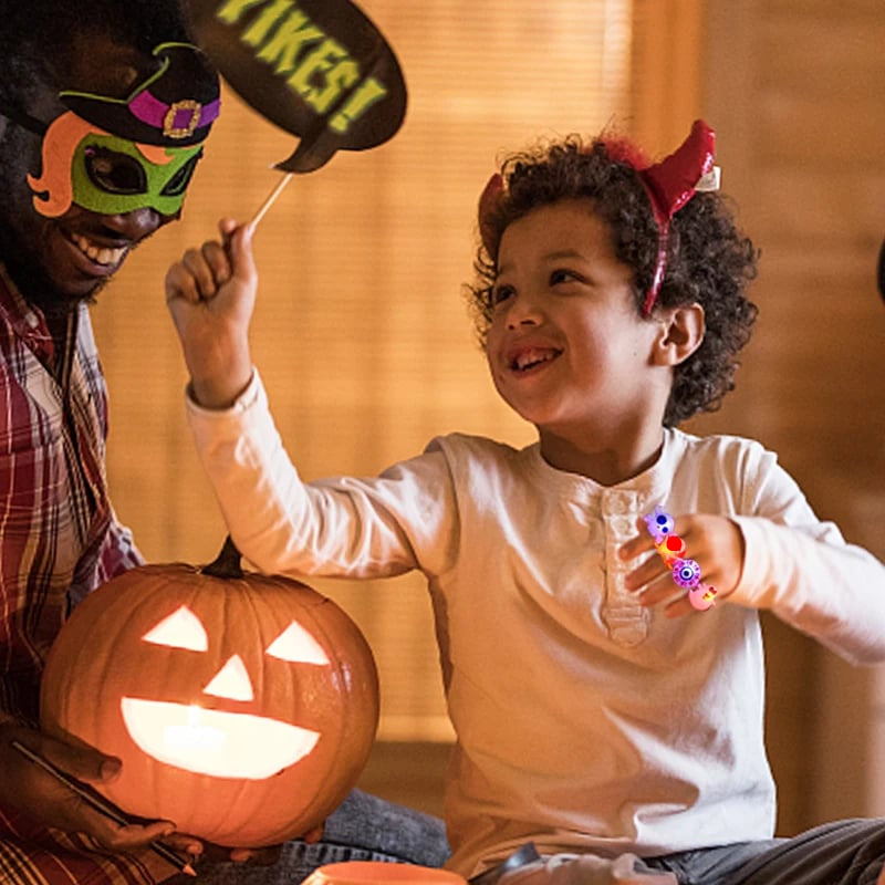 🔥🎃 Each Box‼️✨LED Light Halloween Glowing Ring 💍| Flashing Light‑Up Party Favor for Halloween Night👻
